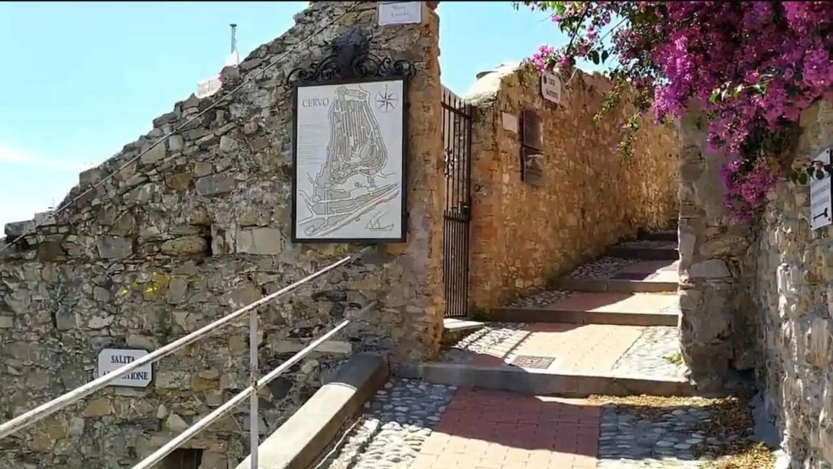 Stella Del Mare - Casa Incantevole Con Piscina E Parcheggio Privato Cervo Buitenkant foto